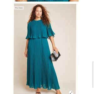 Nwt size 1x this dress is gorgeous! Very flattering